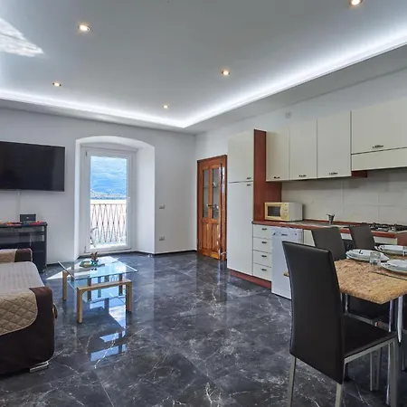 Casa Gemma By Interhome Daire Domaso